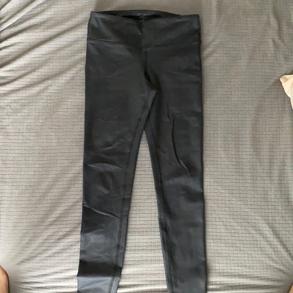 Black Alo leggings